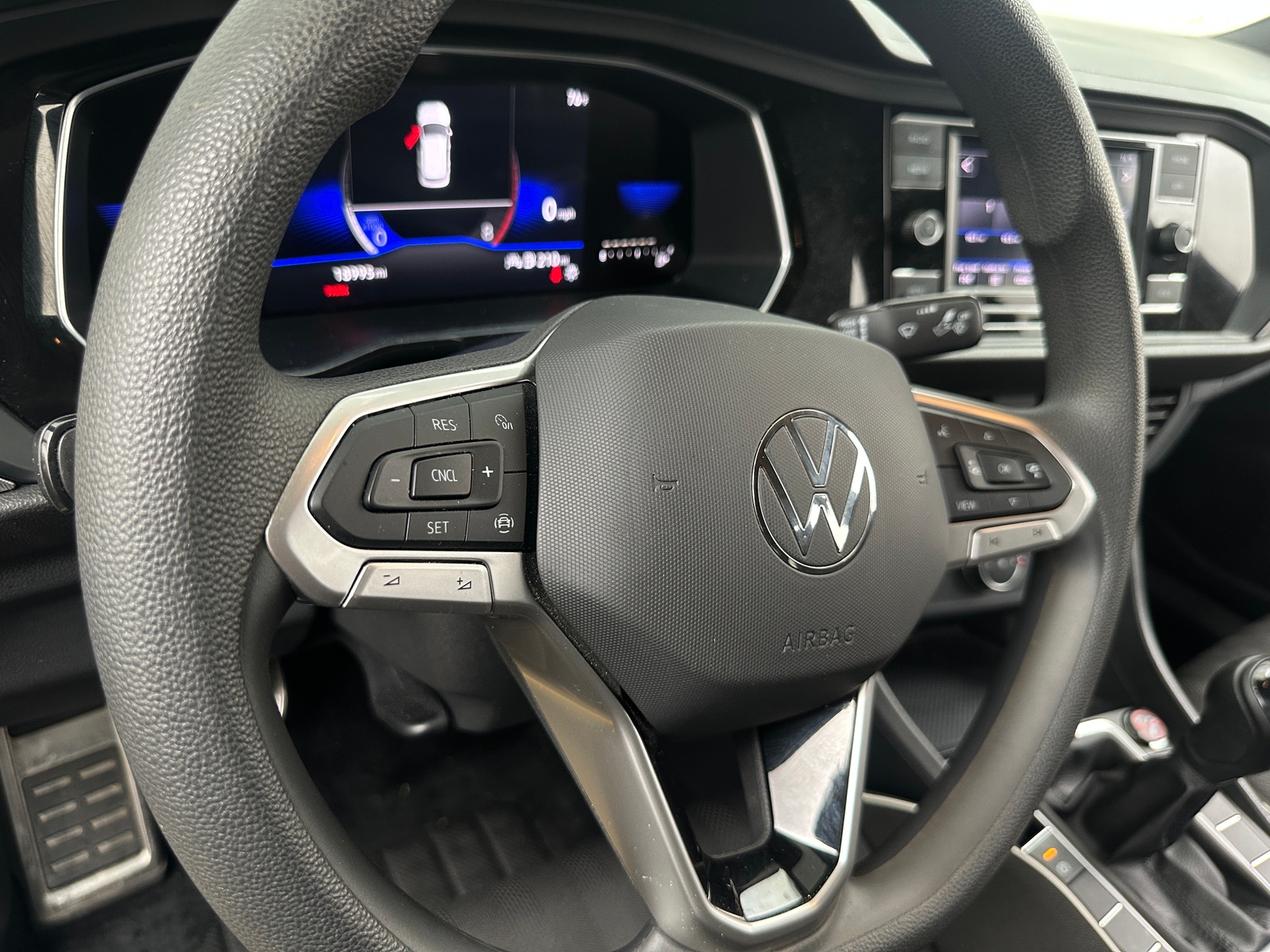 Thumbnail: 2023 Volkswagen Jetta - 5
