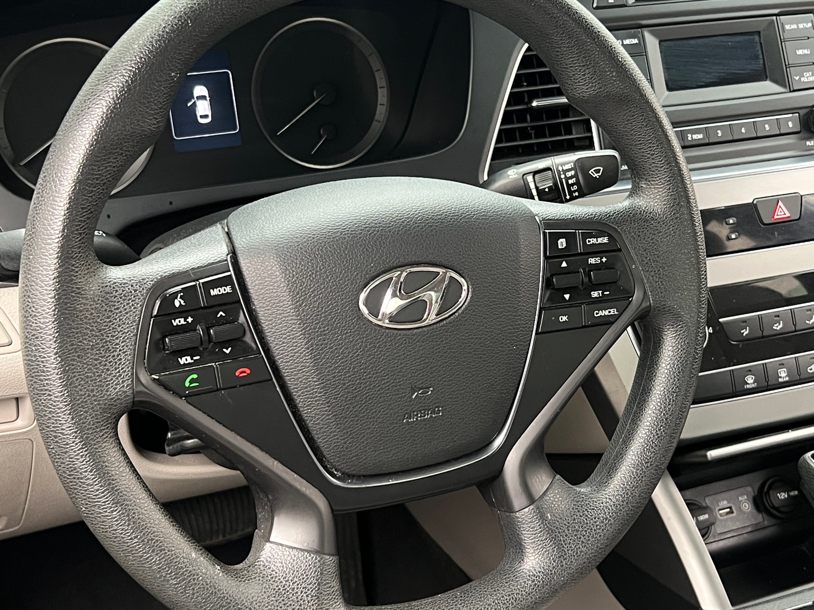 Thumbnail: 2015 Hyundai Sonata - 5