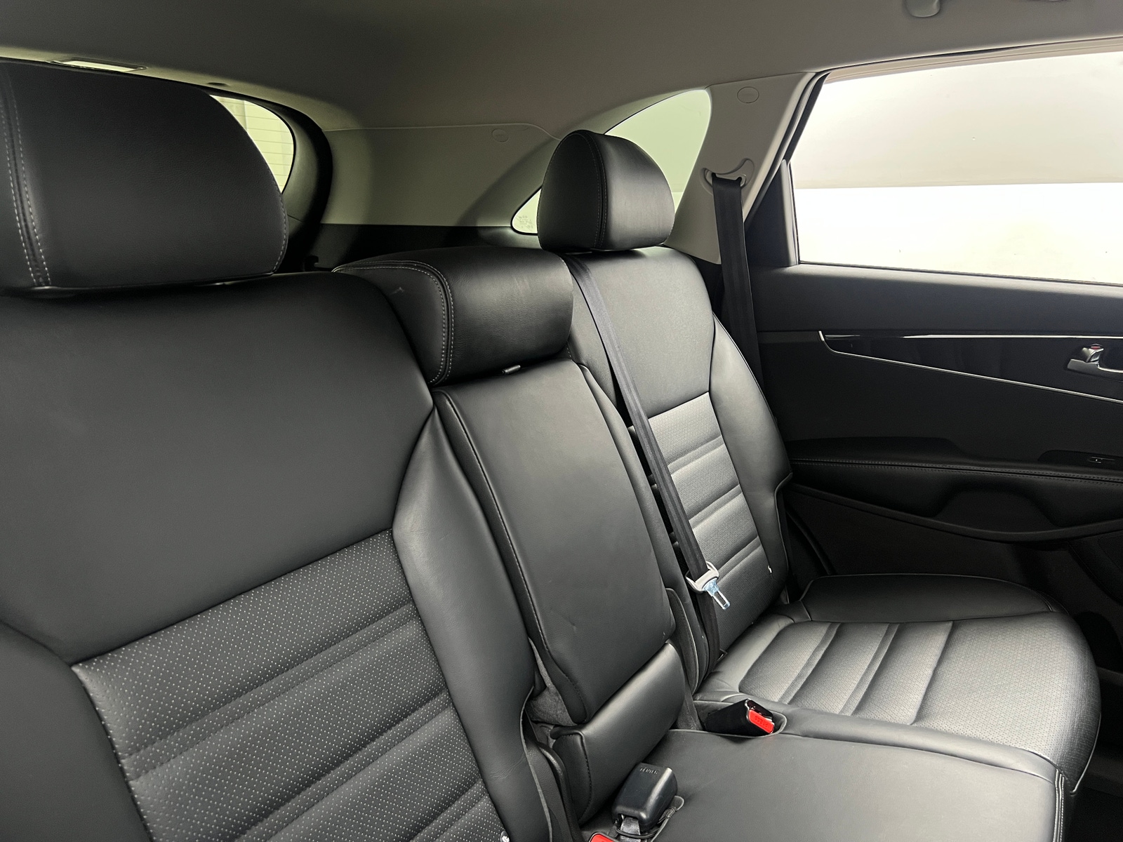 Thumbnail: 2016 Kia Sorento - 5