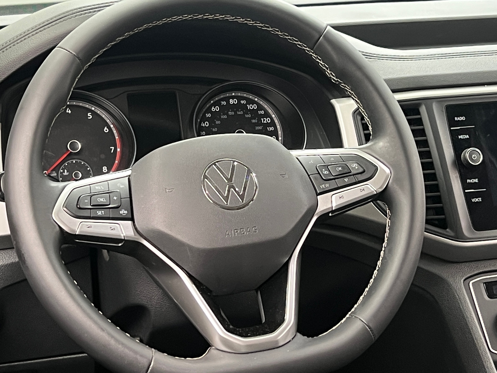Thumbnail: 2021 Volkswagen Atlas - 4