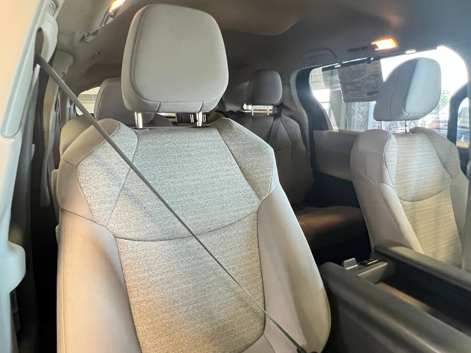 Thumbnail: 2022 Toyota Sienna - 2