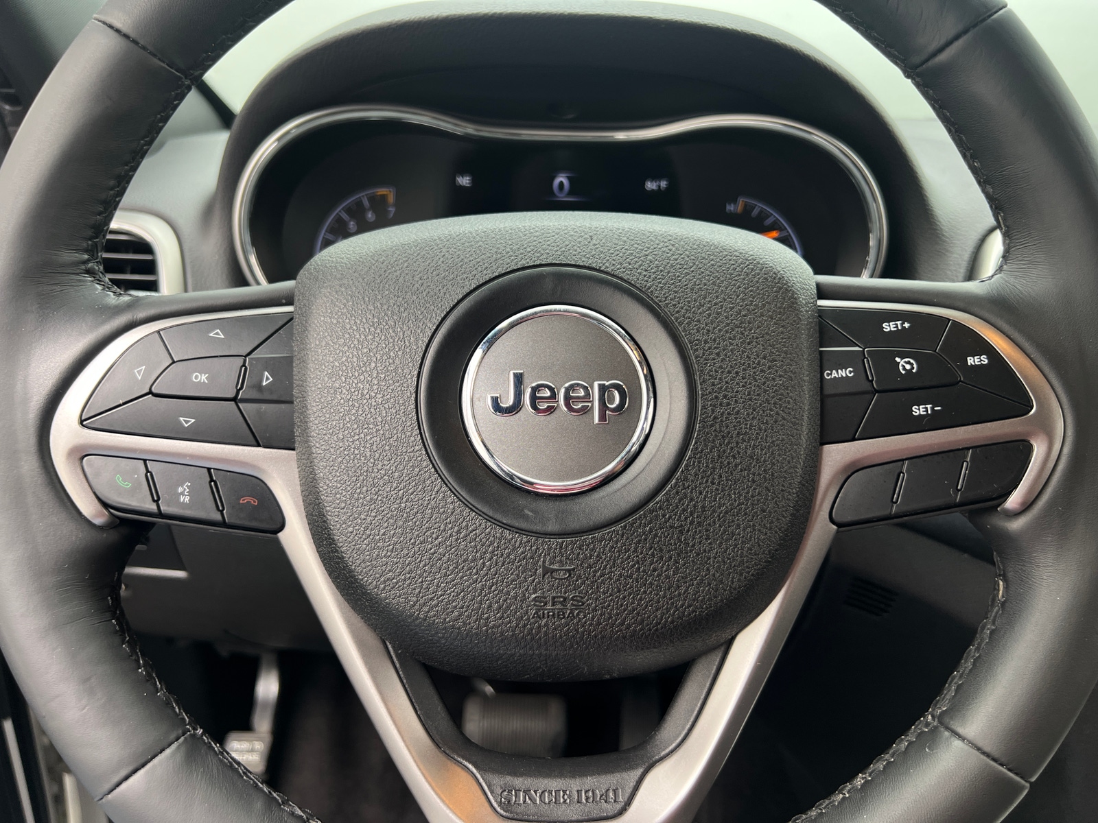 Thumbnail: 2018 Jeep Grand Cherokee - 4