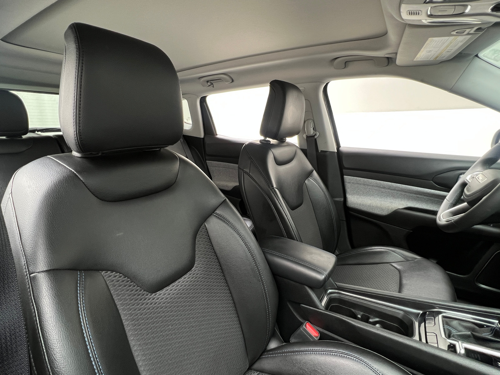 Thumbnail: 2022 Jeep Compass - 2