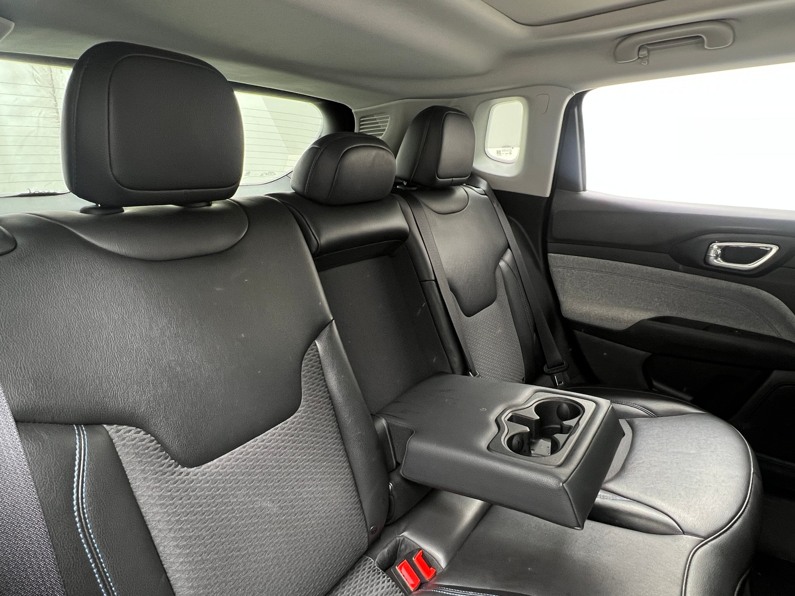 Thumbnail: 2022 Jeep Compass - 6
