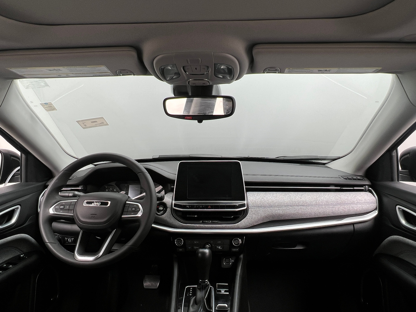 Thumbnail: 2022 Jeep Compass - 3