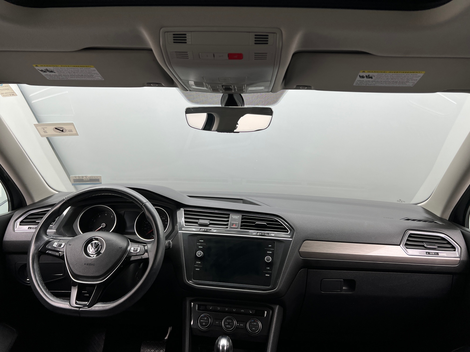 Thumbnail: 2018 Volkswagen Tiguan - 2