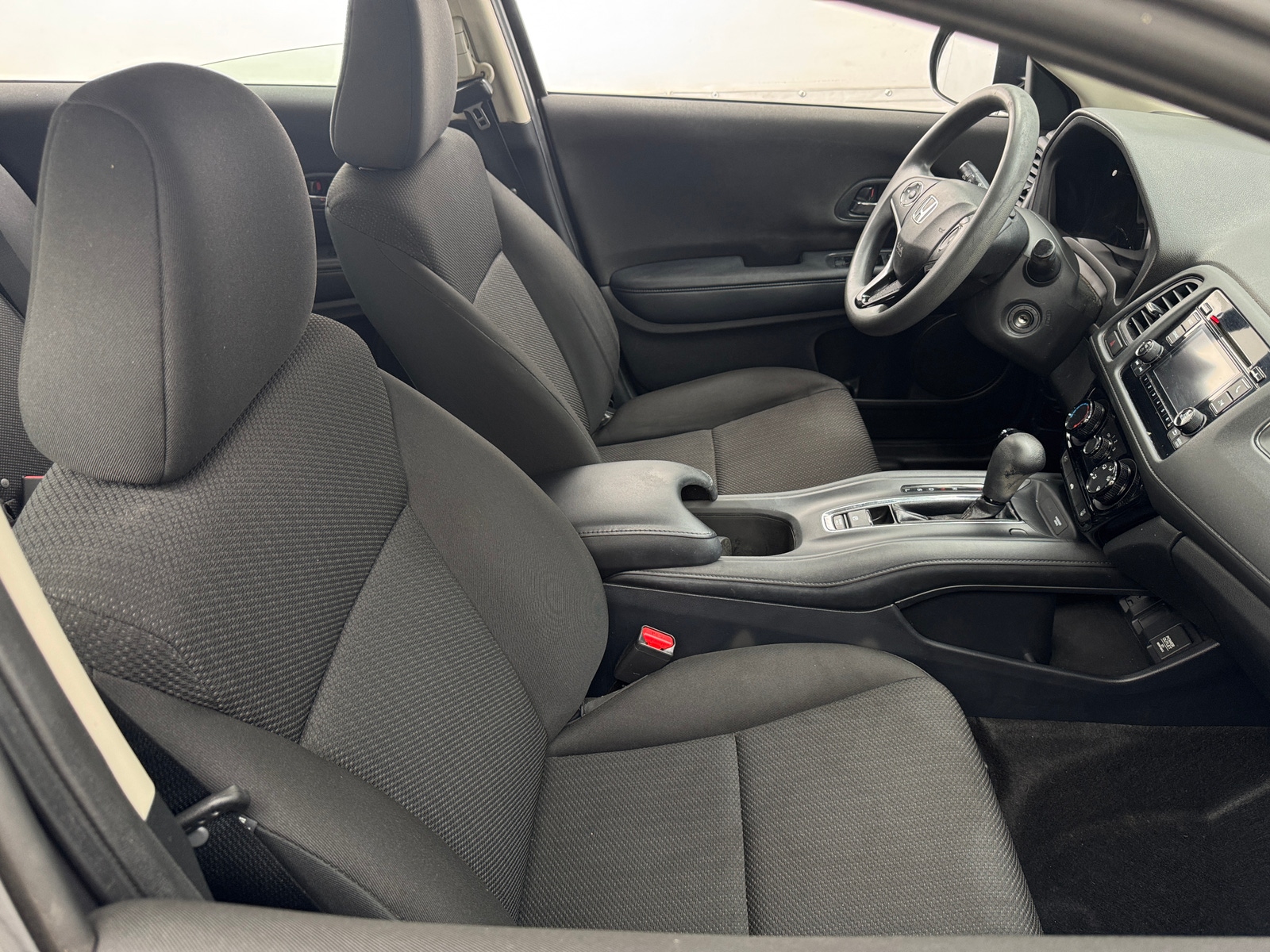 Thumbnail: 2016 Honda HR-V - 2