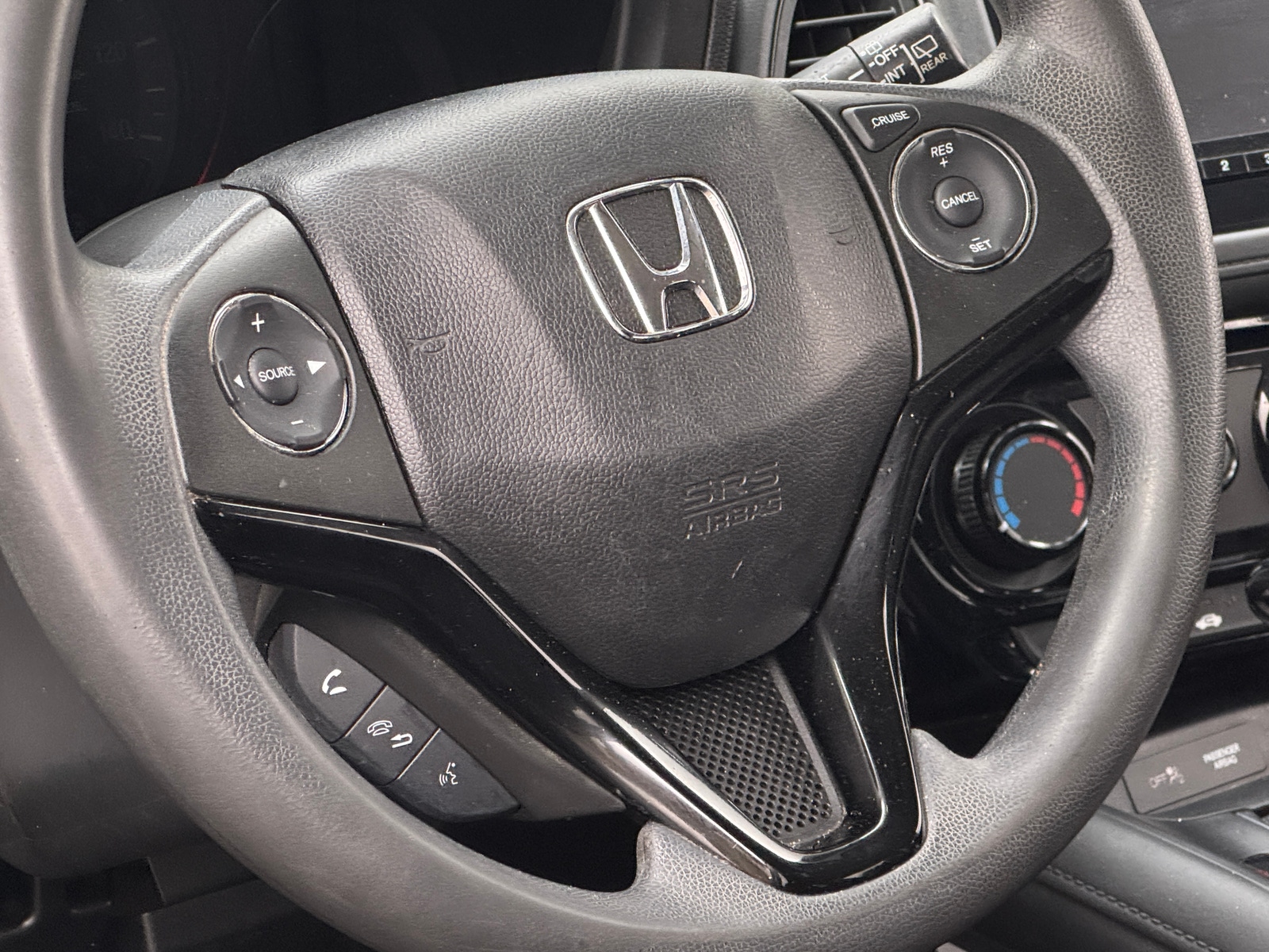 Thumbnail: 2016 Honda HR-V - 5