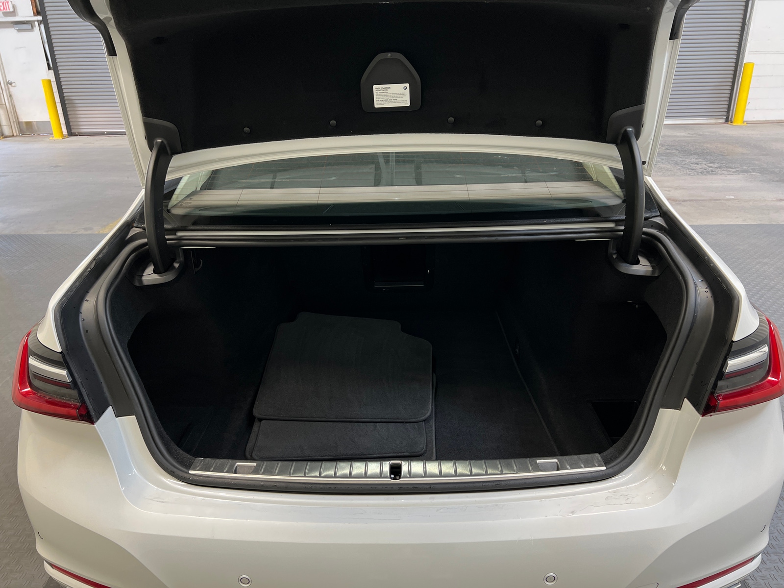 Thumbnail: 2022 BMW 7 Series - 6
