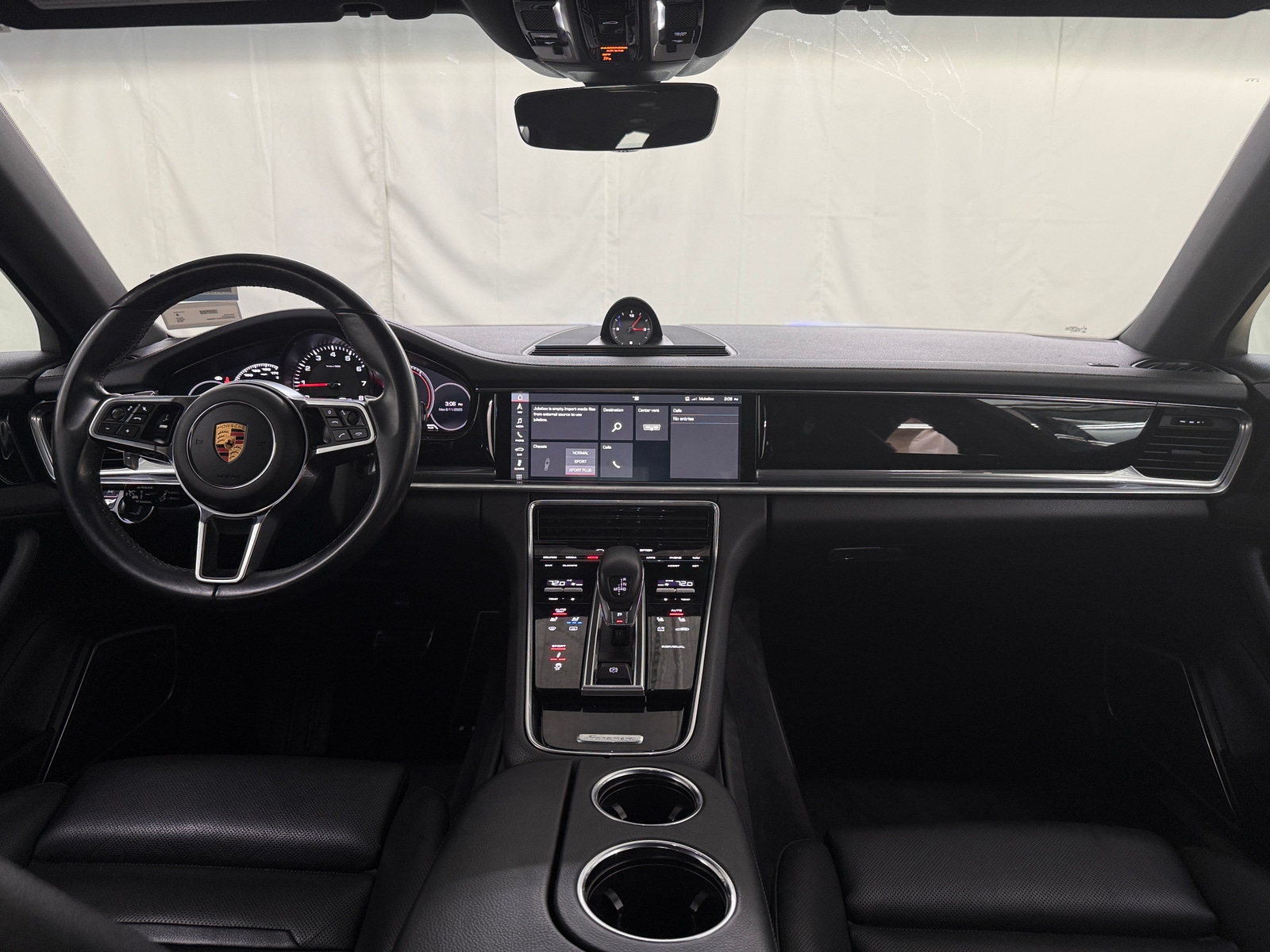 Thumbnail: 2018 Porsche Panamera - 2