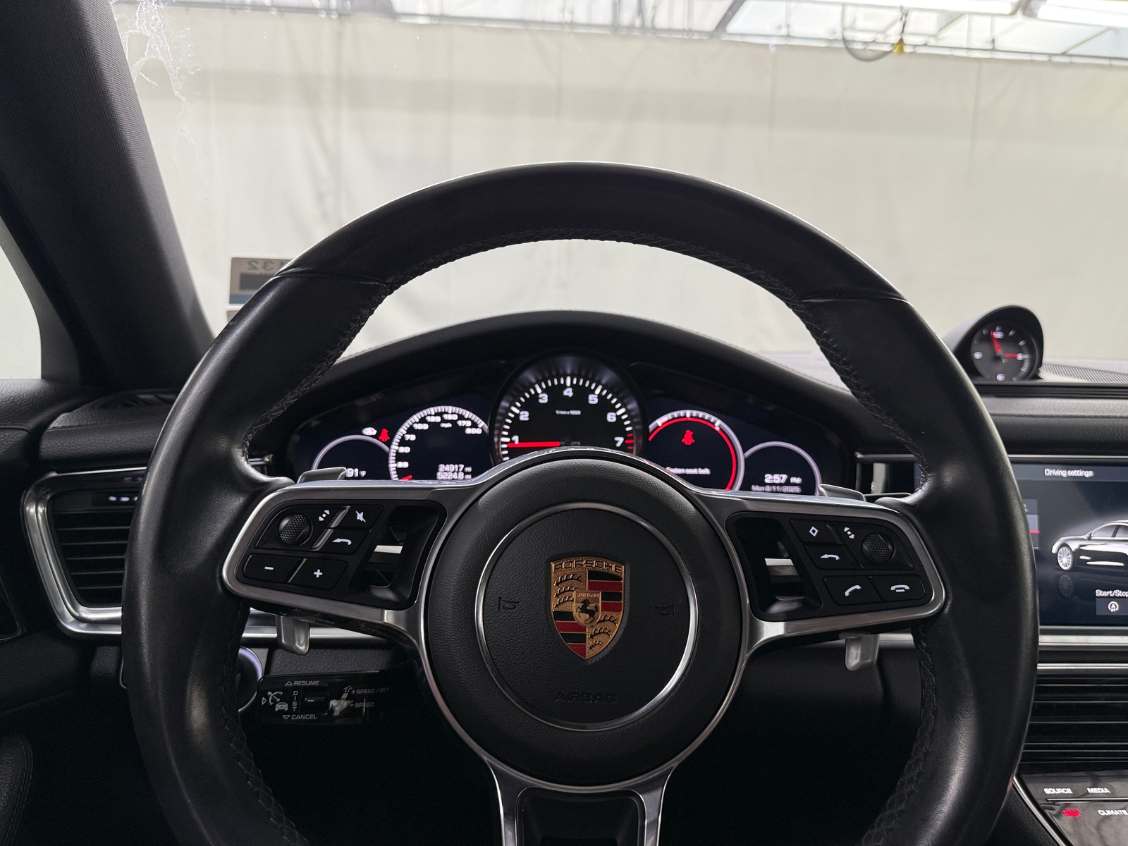 Thumbnail: 2018 Porsche Panamera - 4