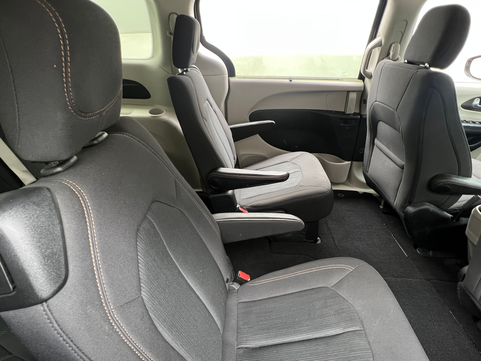 Thumbnail: 2019 Chrysler Pacifica - 6