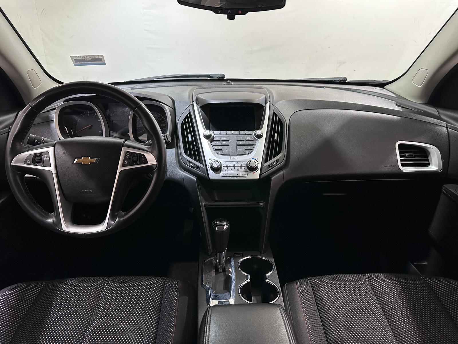 Thumbnail: 2017 Chevrolet Equinox - 3