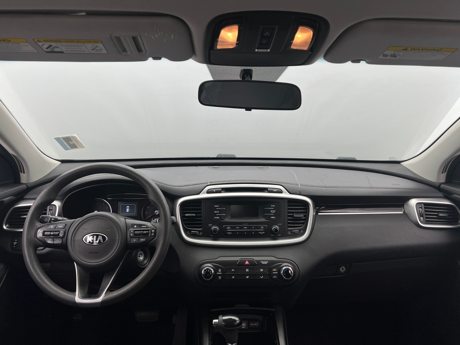 Thumbnail: 2016 Kia Sorento - 3