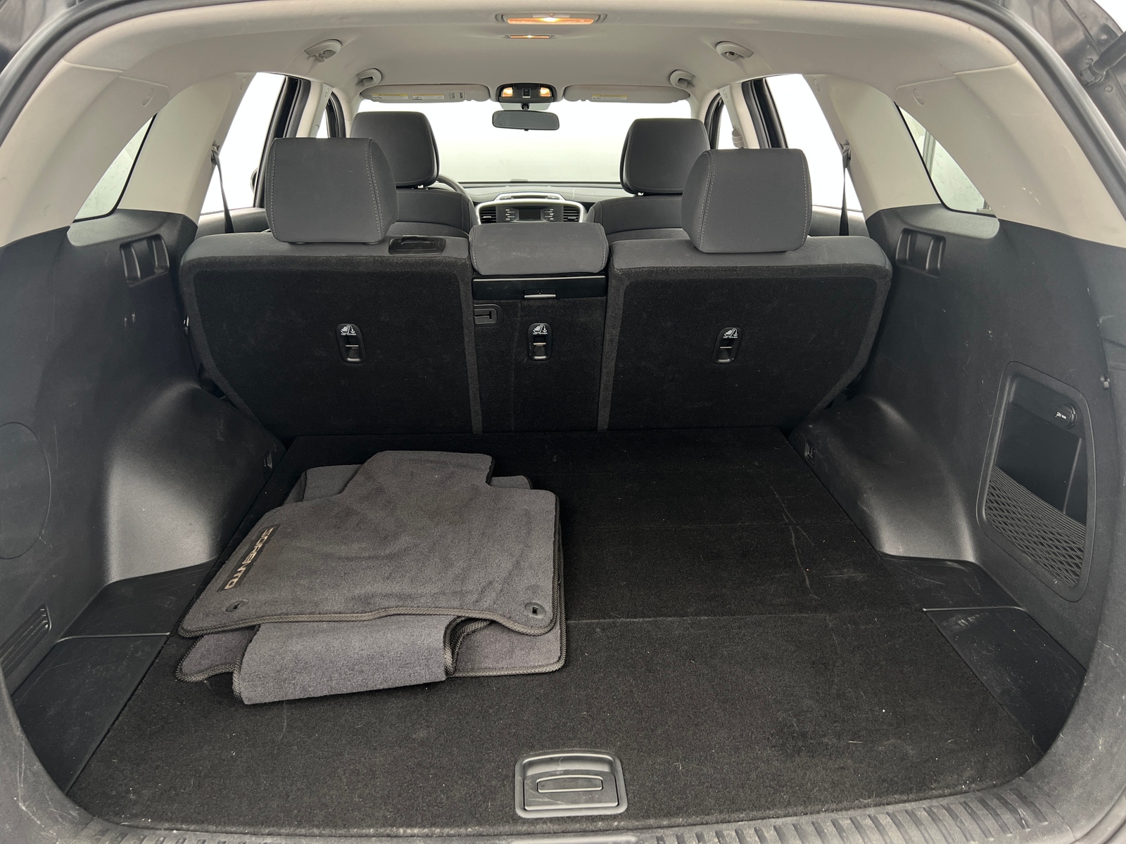 Thumbnail: 2016 Kia Sorento - 7