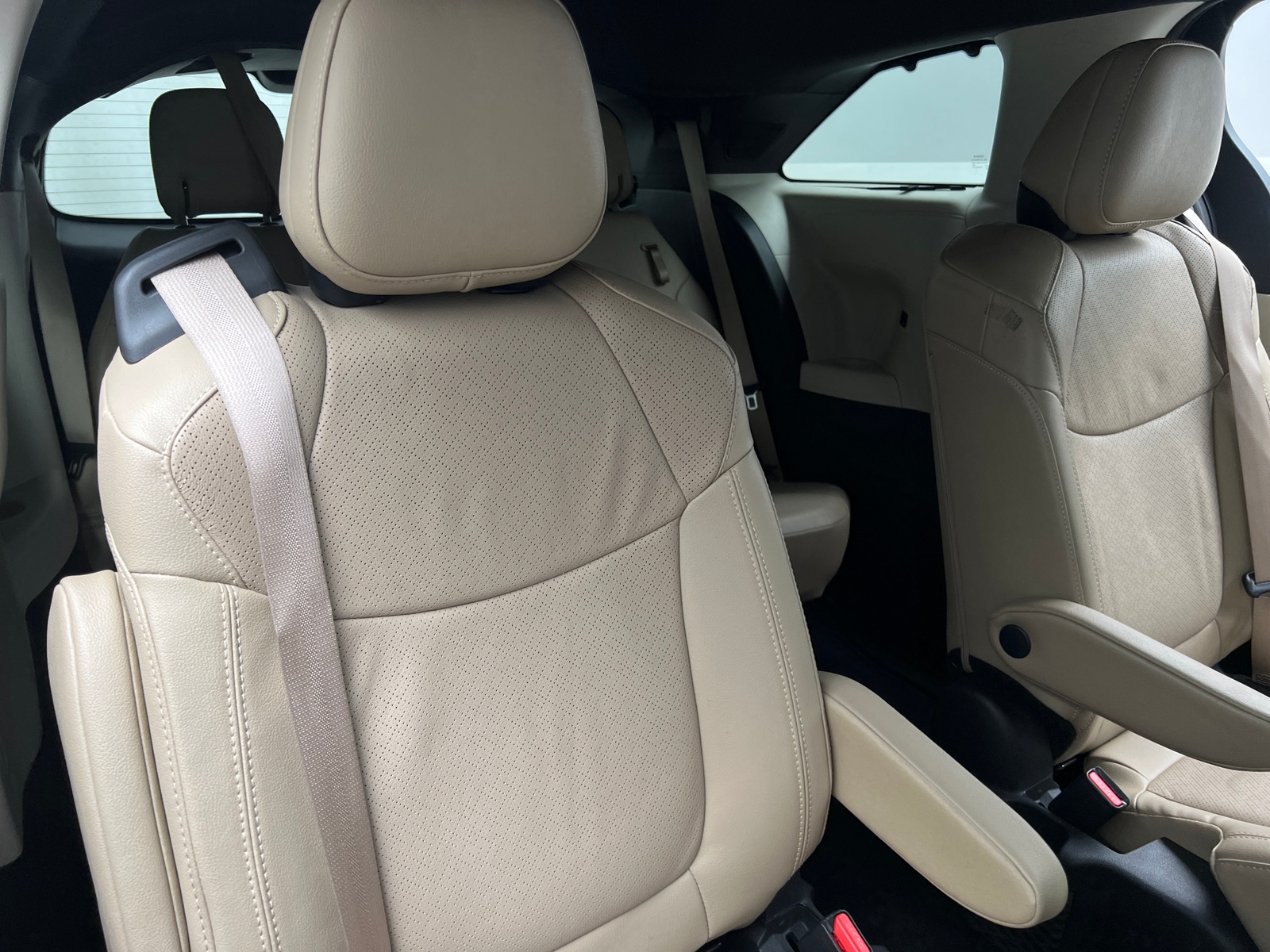 Thumbnail: 2024 Toyota Sienna - 5