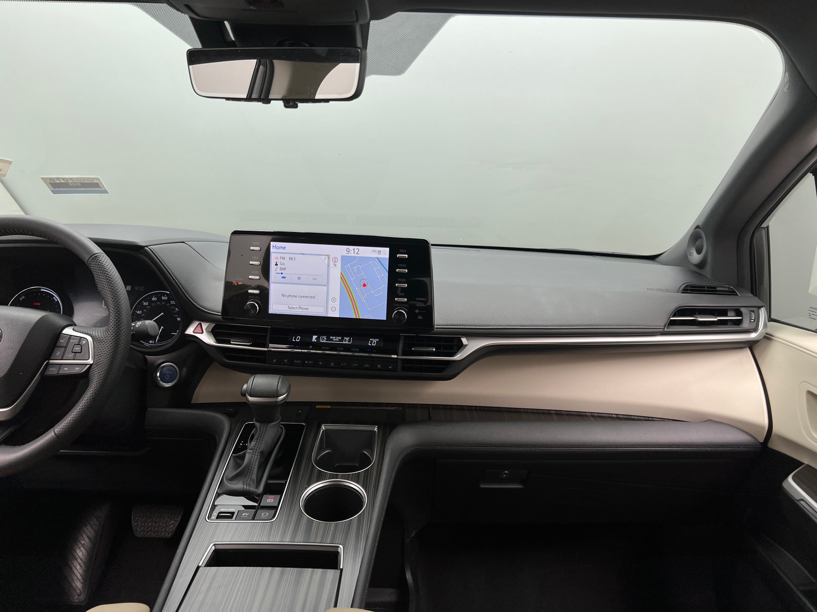 Thumbnail: 2024 Toyota Sienna - 2