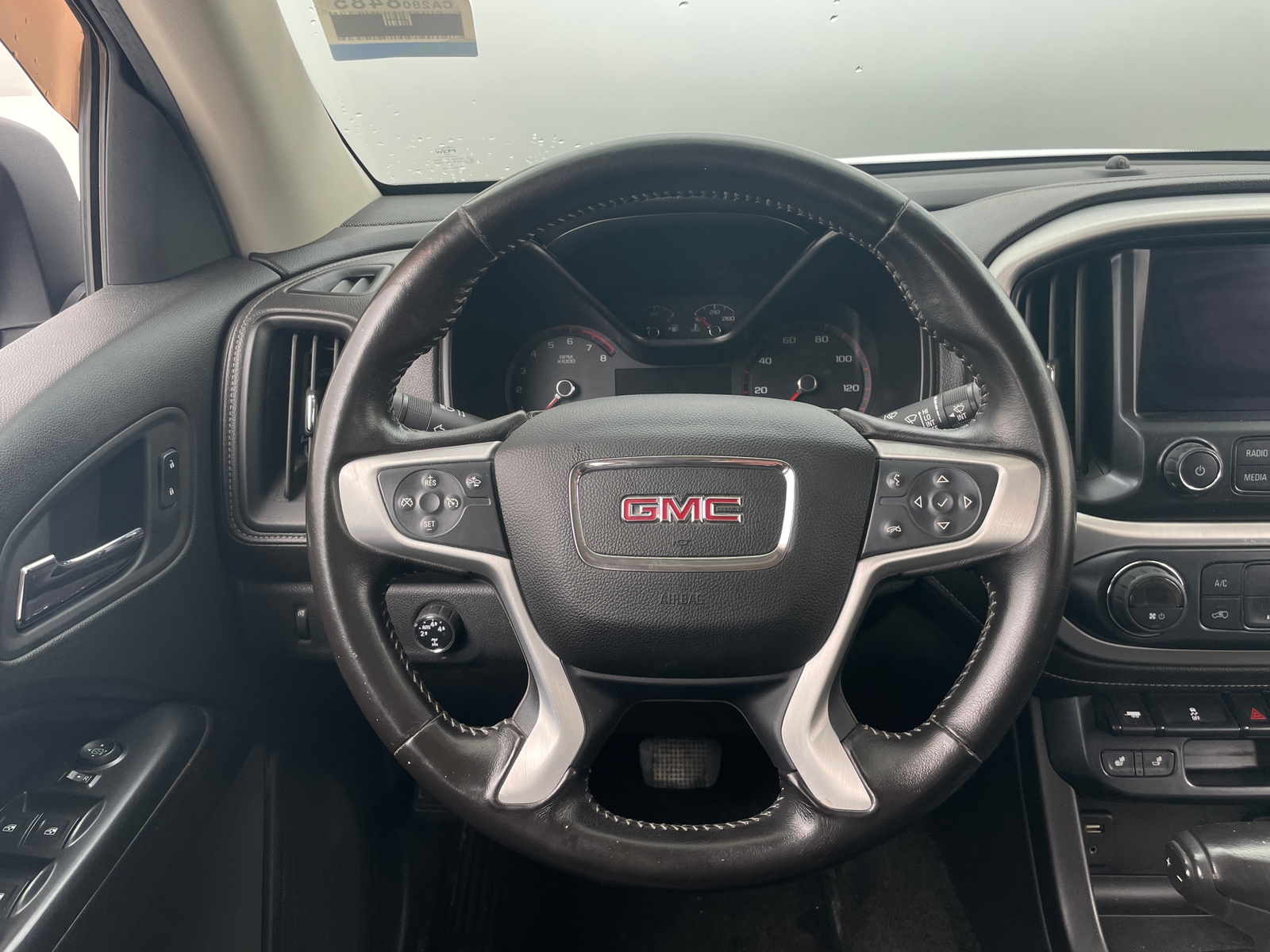 Thumbnail: 2015 GMC Canyon - 4