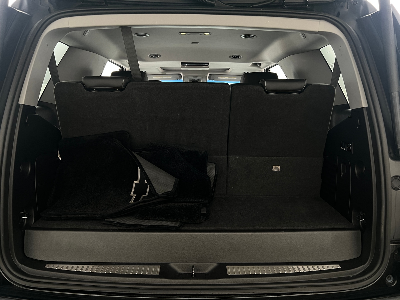 Thumbnail: 2018 Chevrolet Tahoe - 6