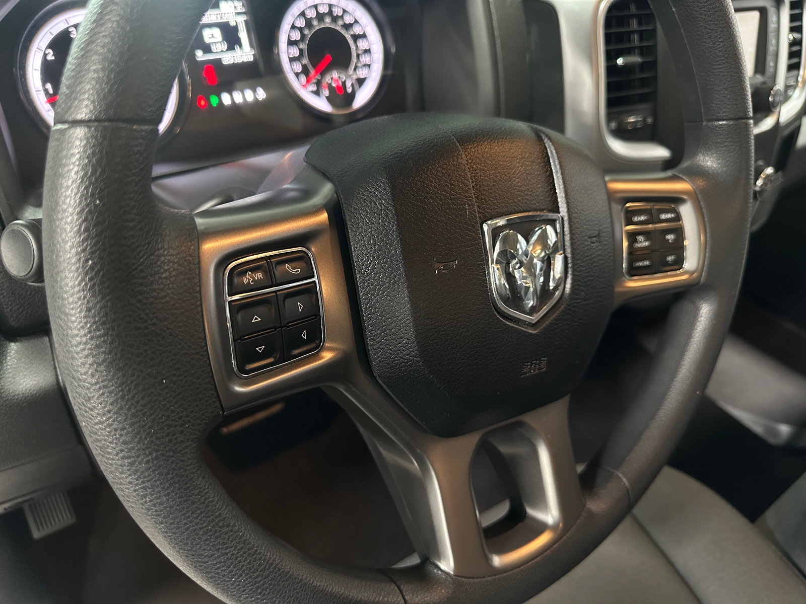 Thumbnail: 2024 RAM 1500 Classic - 5