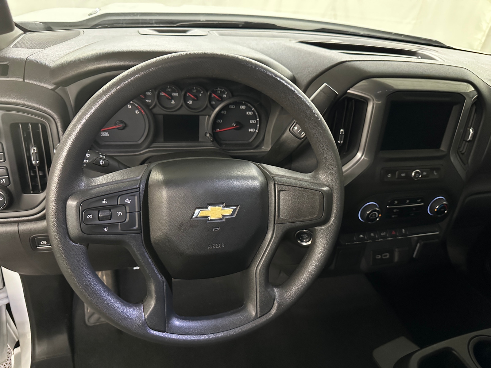 Thumbnail: 2024 Chevrolet Silverado 1500 - 5