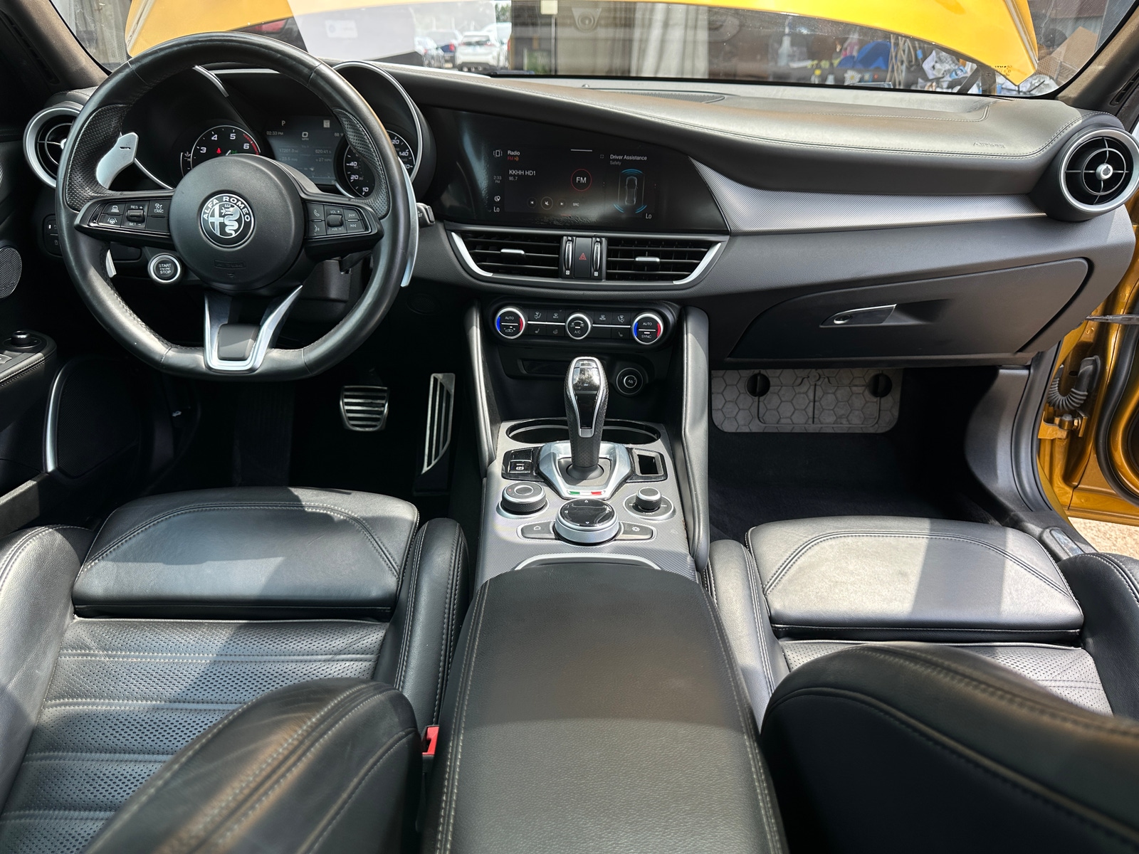 Thumbnail: 2023 Alfa Romeo Giulia - 2