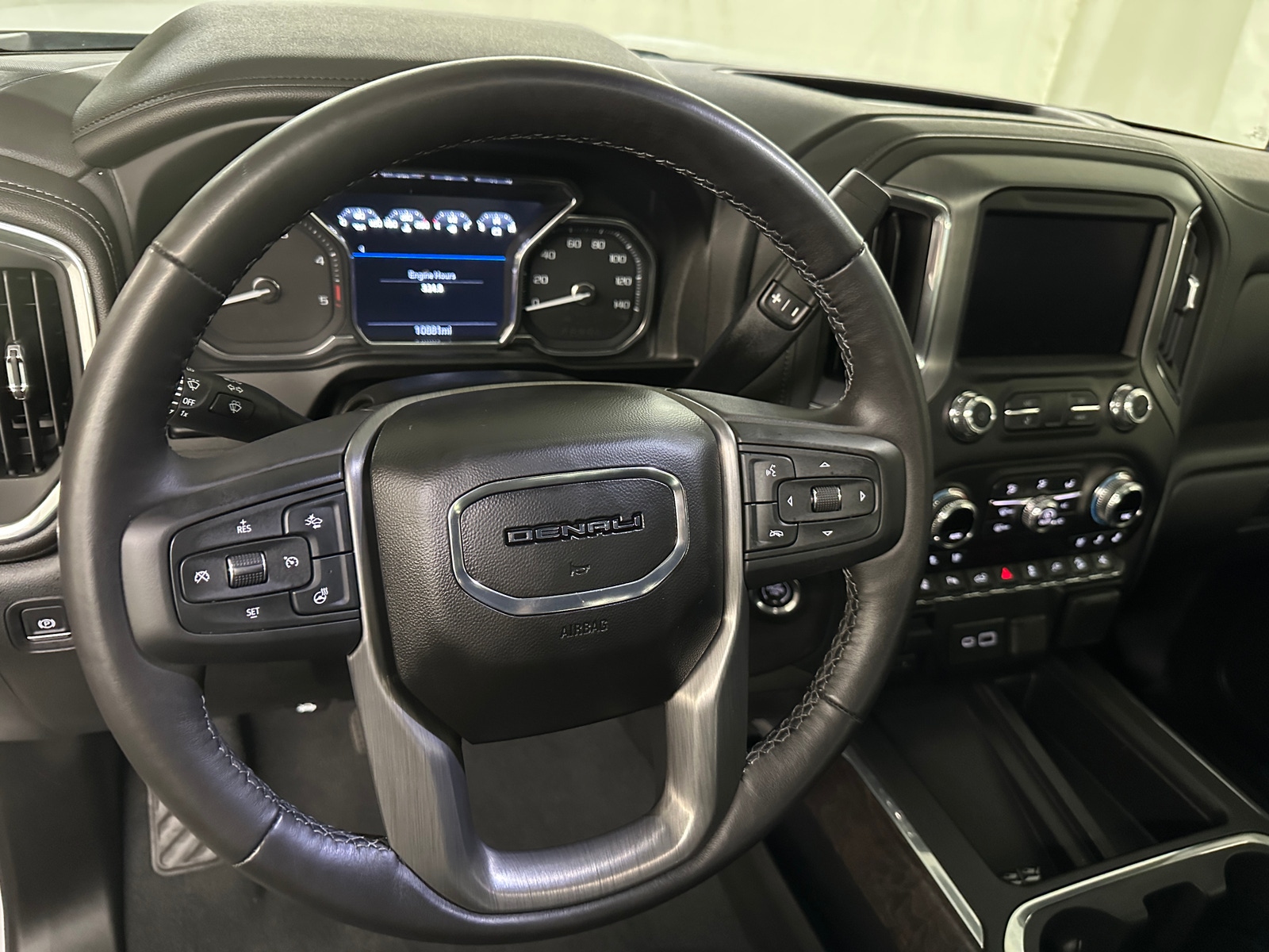 Thumbnail: 2023 GMC Sierra 3500 - 4