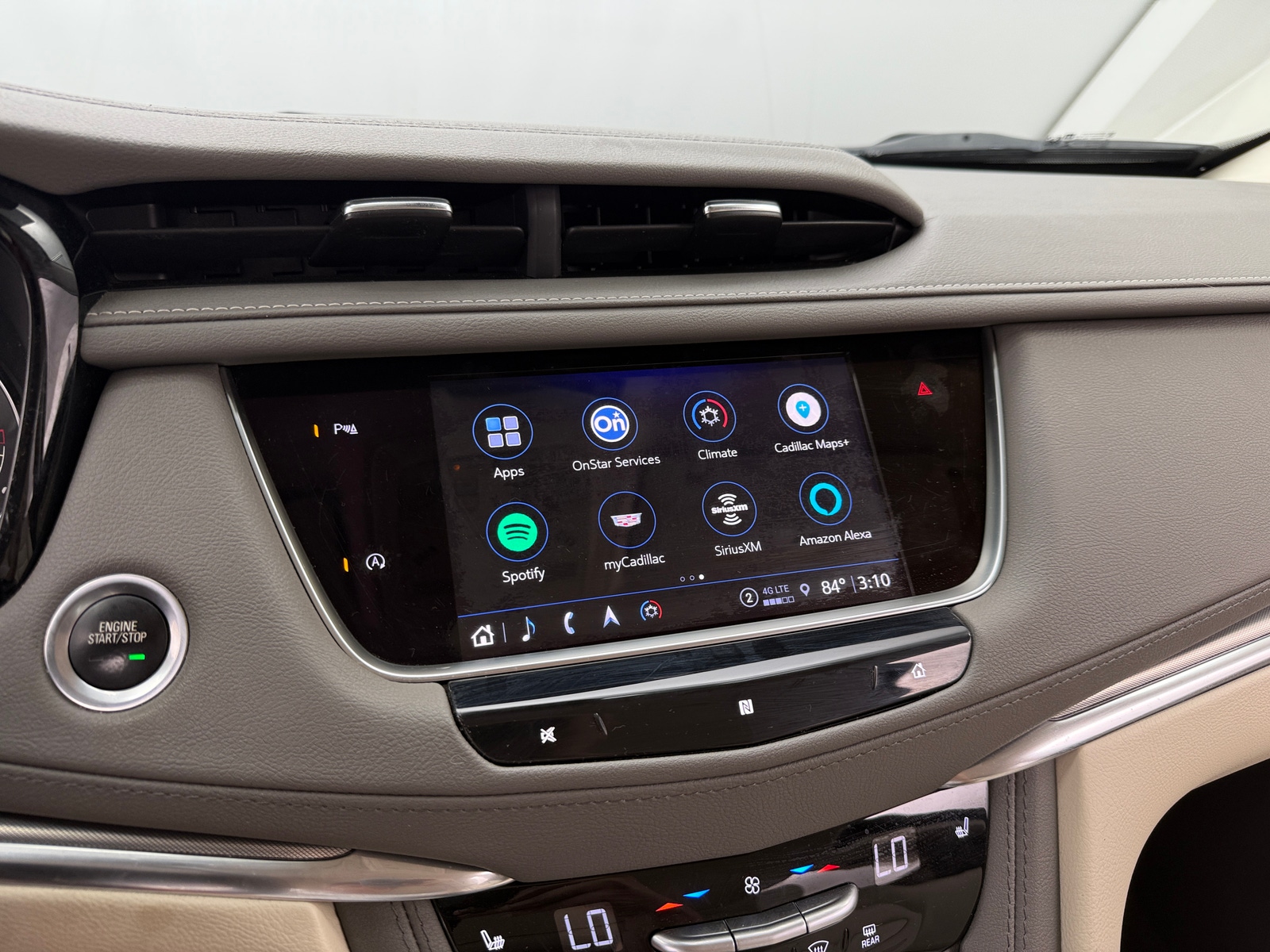 Thumbnail: 2021 Cadillac XT5 - 3