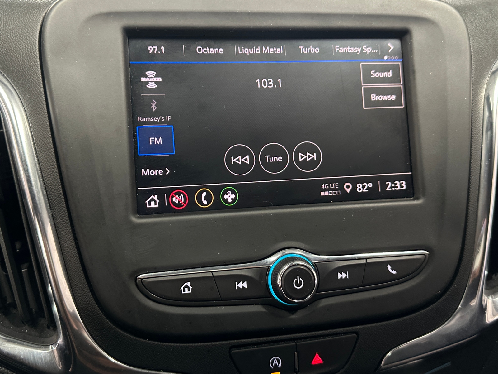 Thumbnail: 2023 Chevrolet Equinox - 4