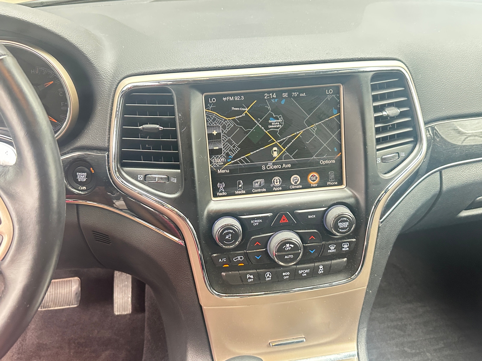 Thumbnail: 2016 Jeep Grand Cherokee - 2