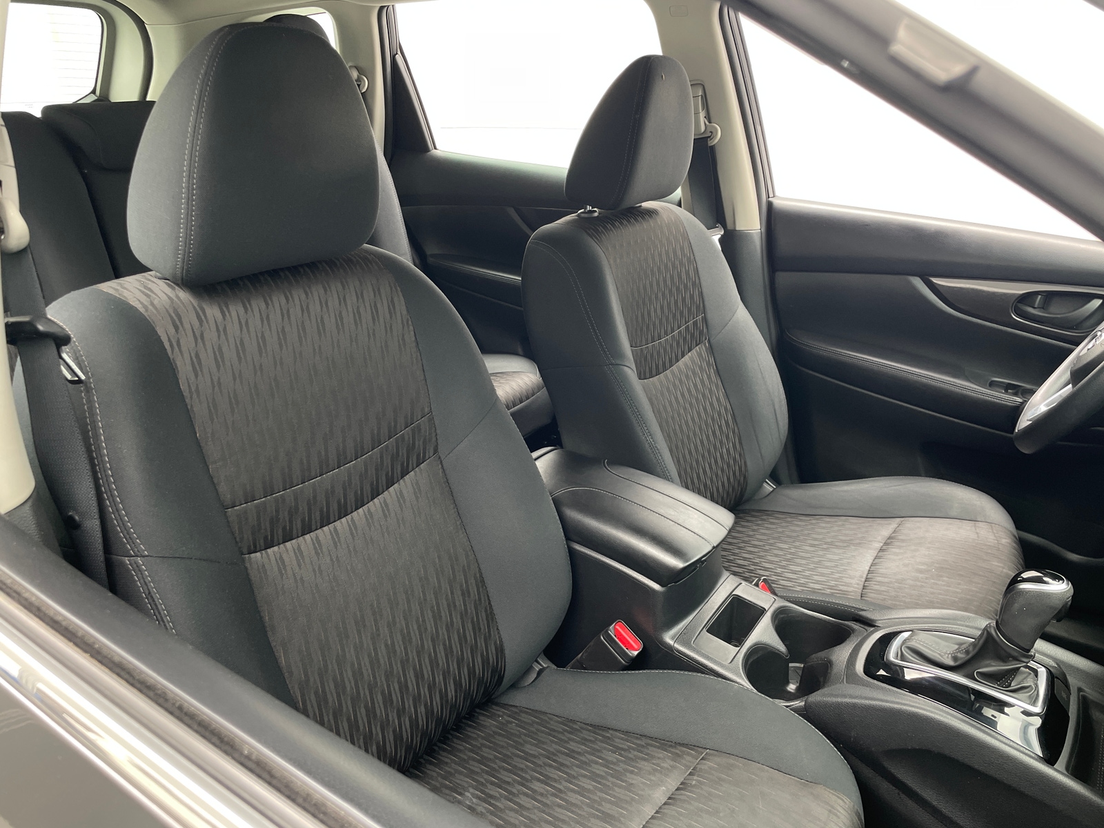 Thumbnail: 2019 Nissan Rogue - 2