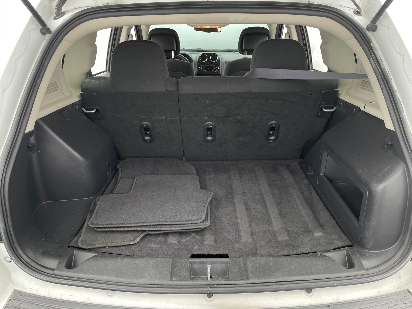 Thumbnail: 2016 Jeep Compass - 7