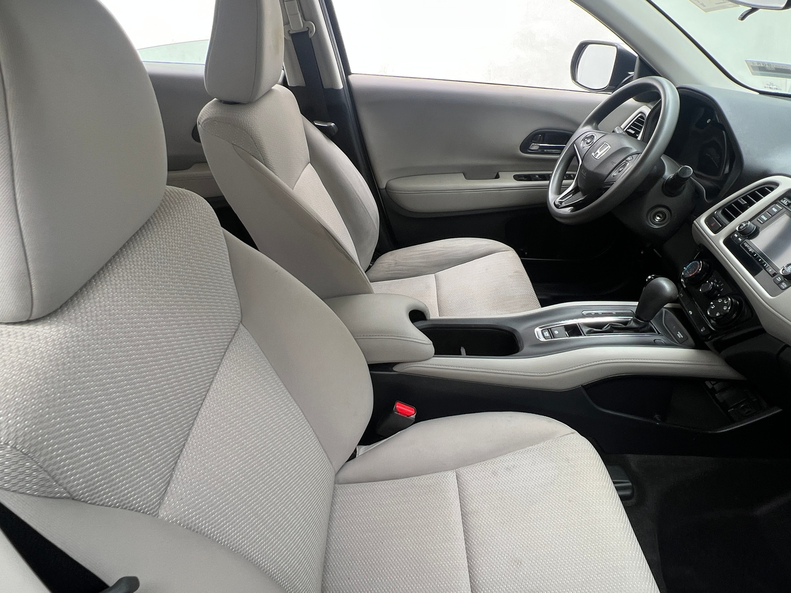 Thumbnail: 2016 Honda HR-V - 2