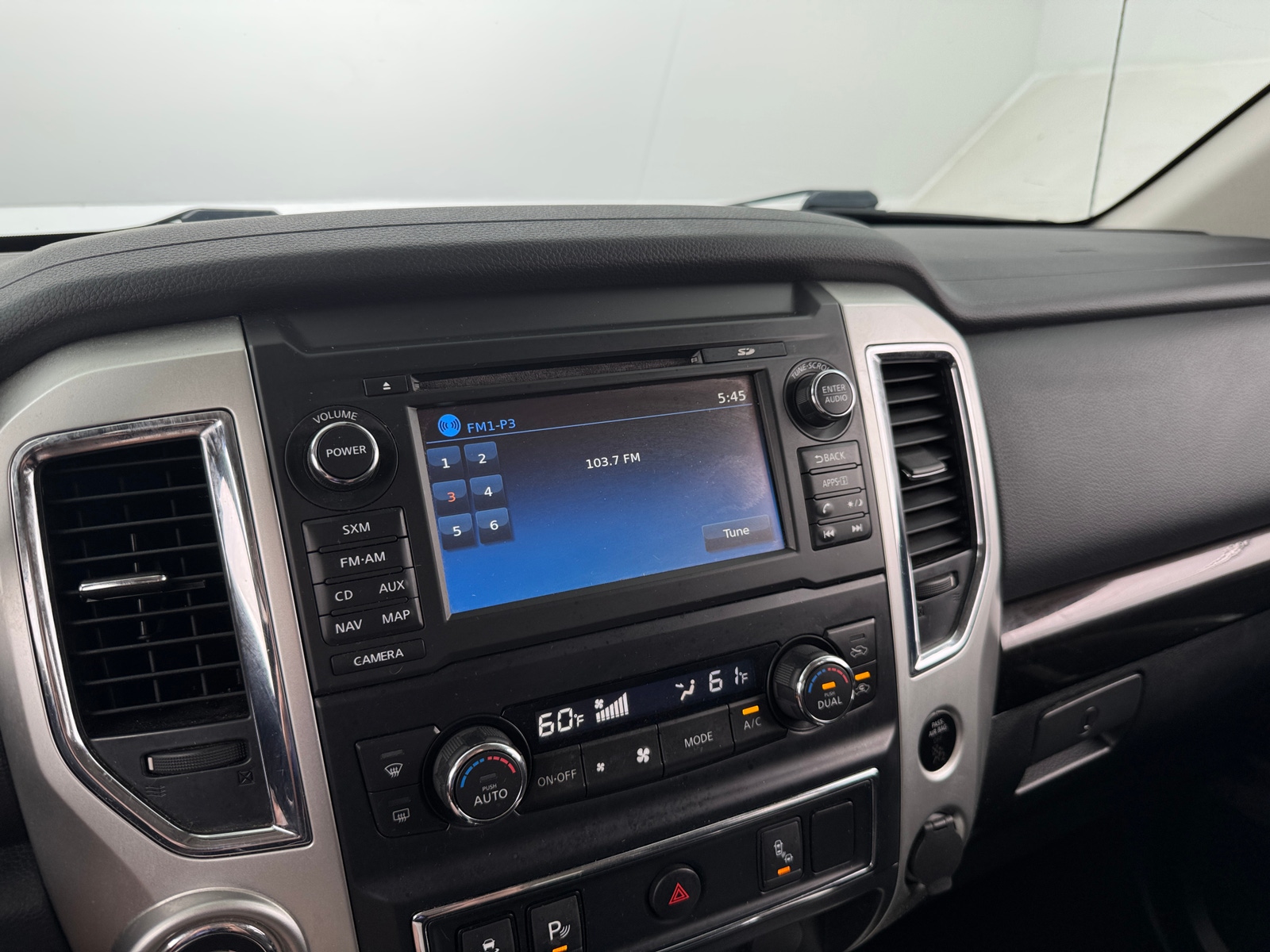 Thumbnail: 2018 Nissan Titan - 4