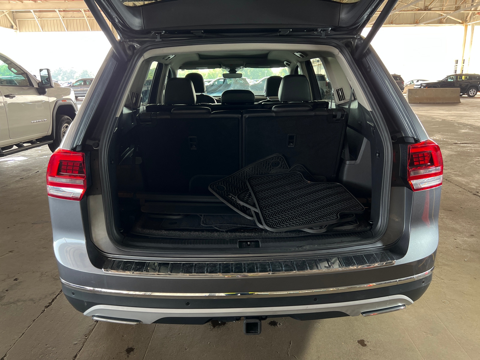 Thumbnail: 2019 Volkswagen Atlas - 6