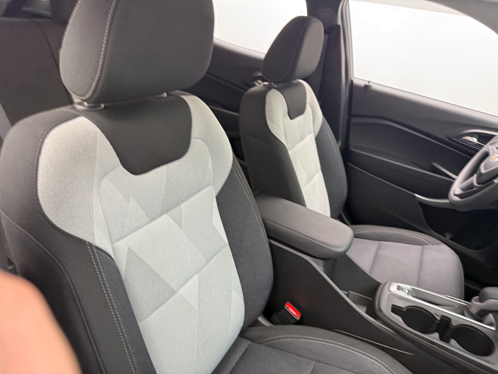 Thumbnail: 2025 Chevrolet Trax - 2