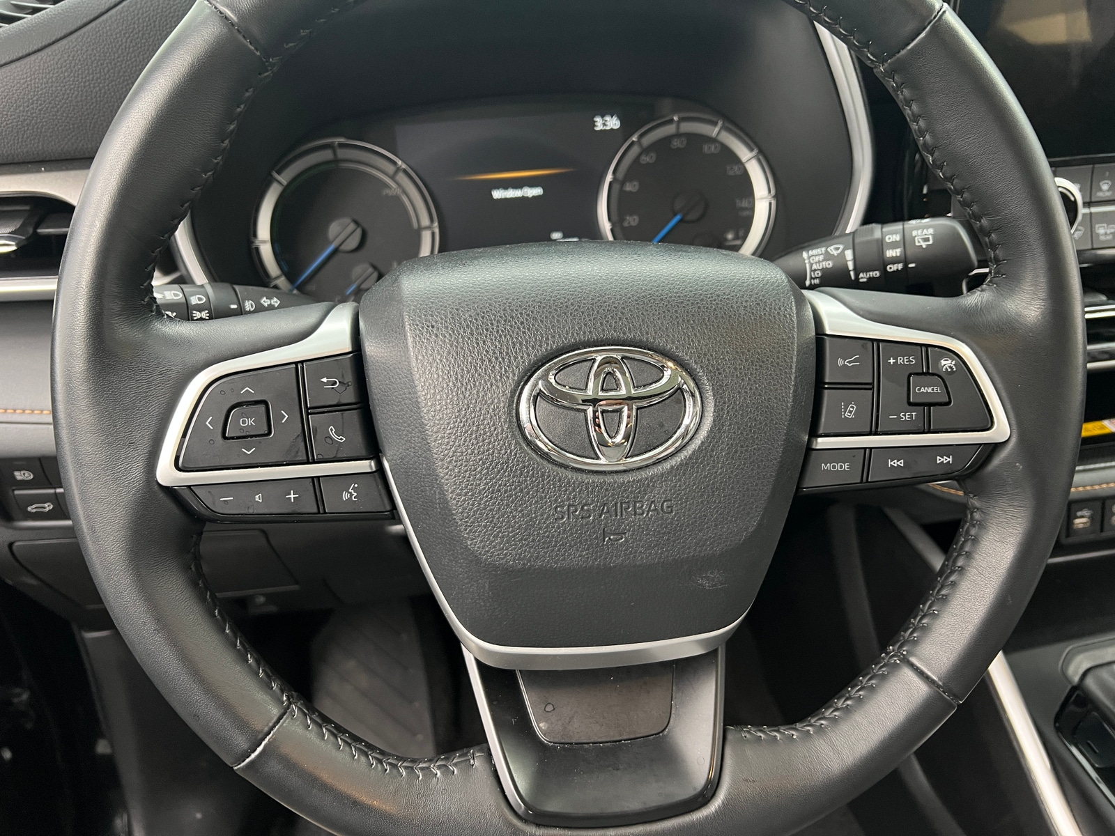 Thumbnail: 2023 Toyota Highlander - 4