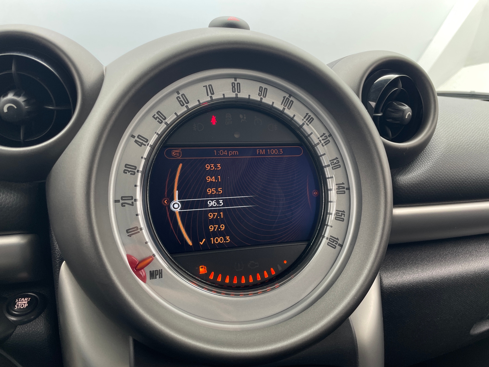 Thumbnail: 2011 MINI Cooper Countryman - 3