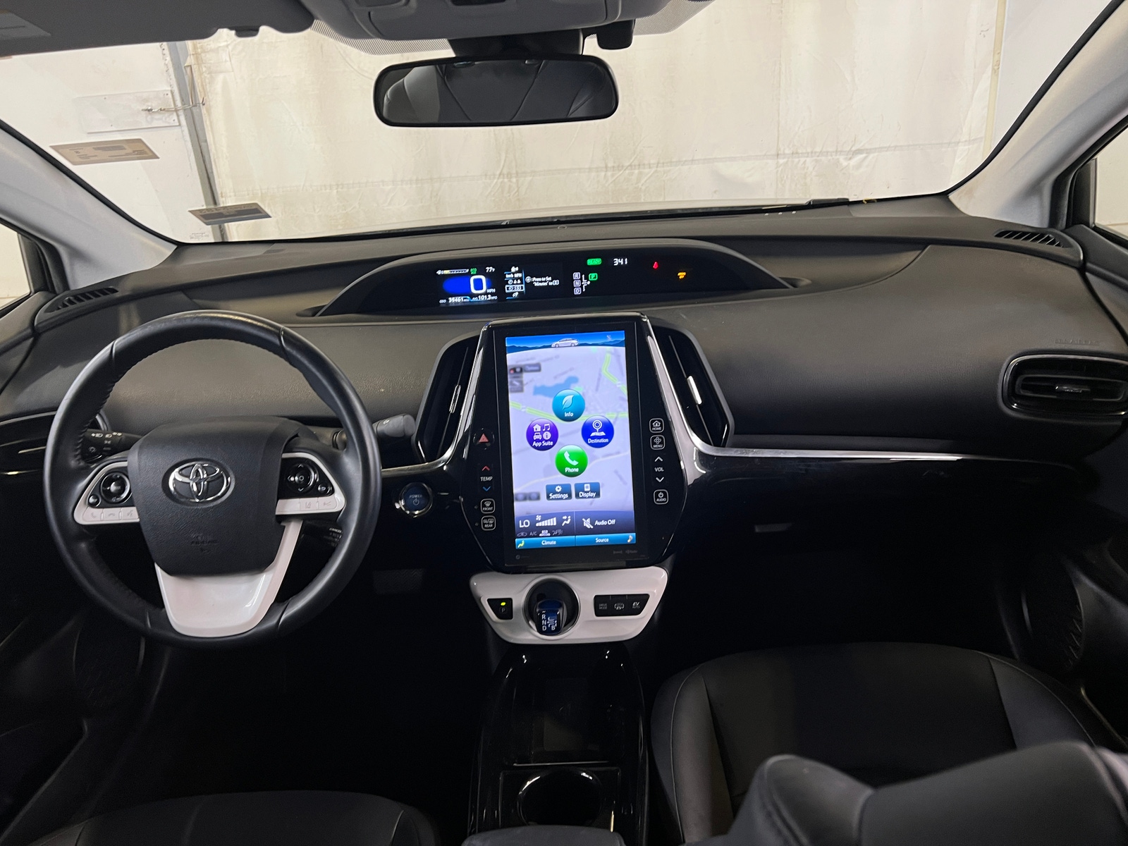 Thumbnail: 2017 Toyota Prius Prime - 2