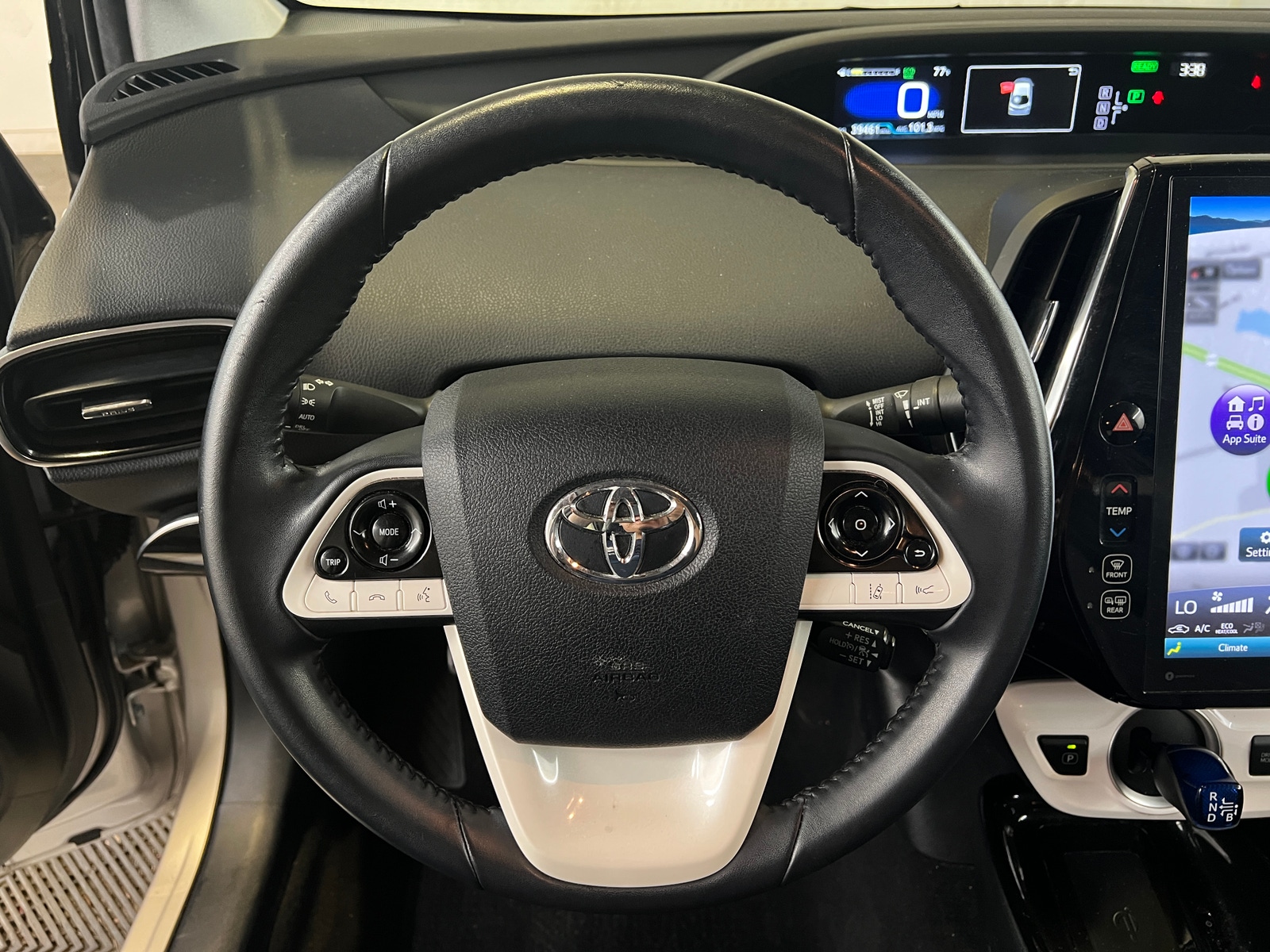 Thumbnail: 2017 Toyota Prius Prime - 4