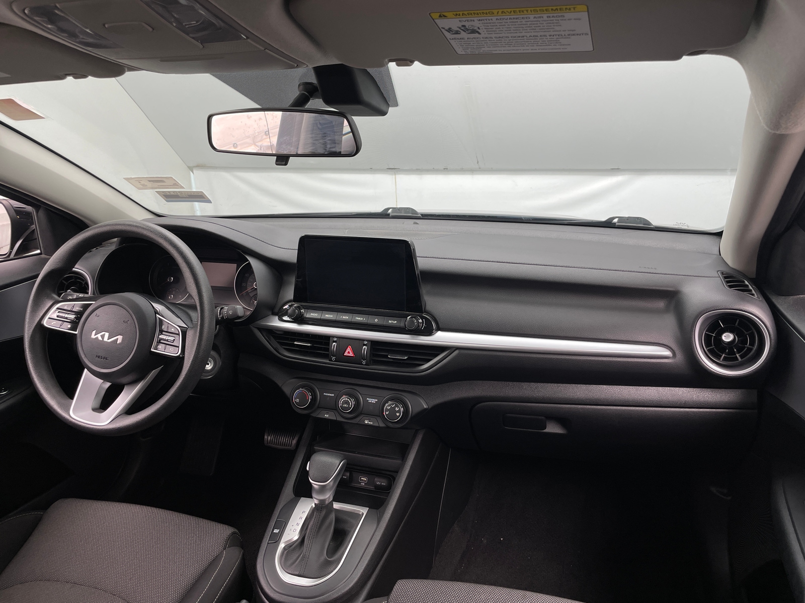 Thumbnail: 2023 Kia Forte - 3