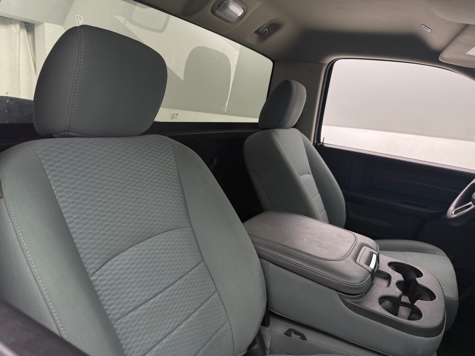 Thumbnail: 2019 RAM 1500 Classic - 2