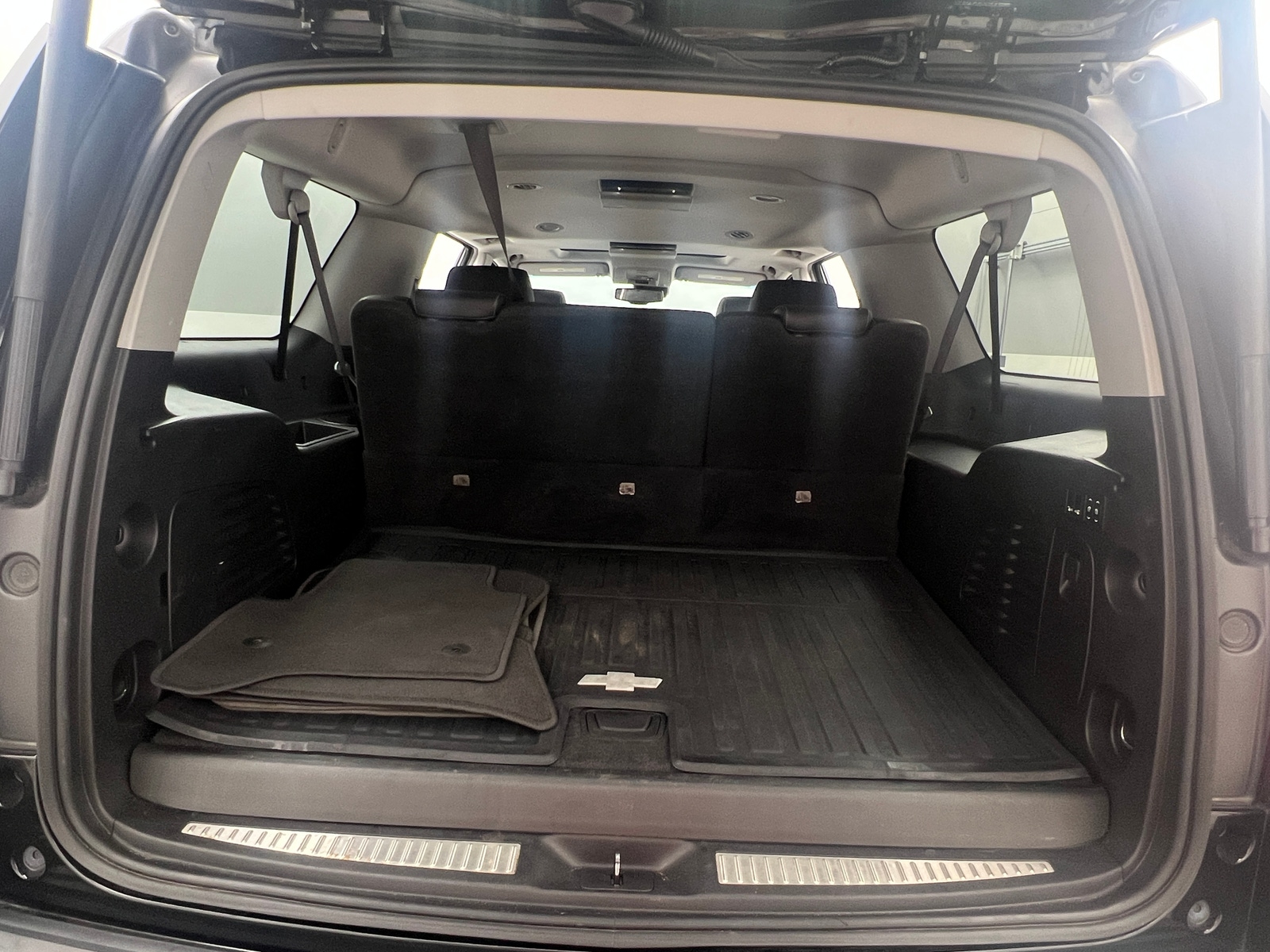 Thumbnail: 2019 Chevrolet Suburban - 6