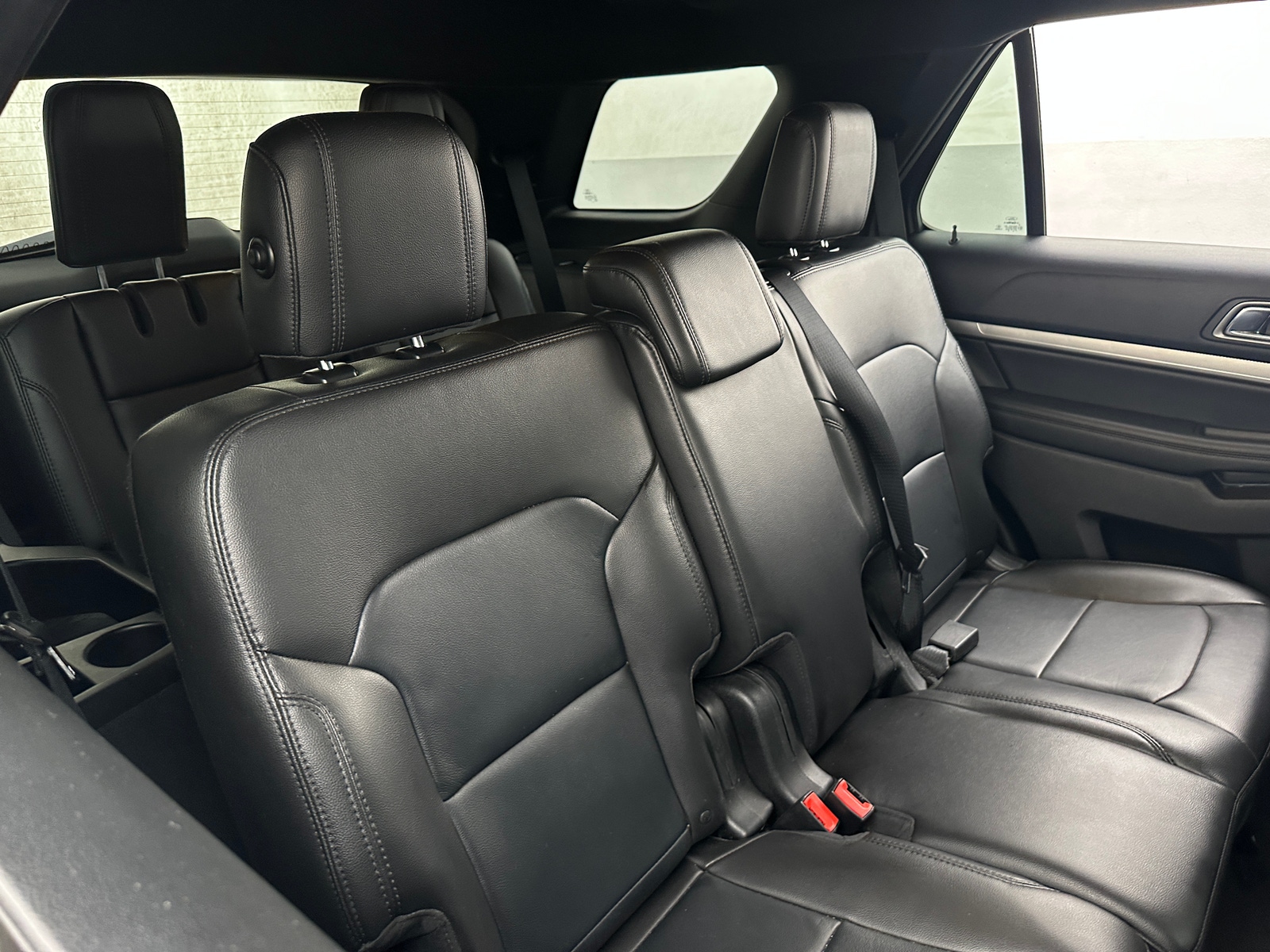 Thumbnail: 2018 Ford Explorer - 5