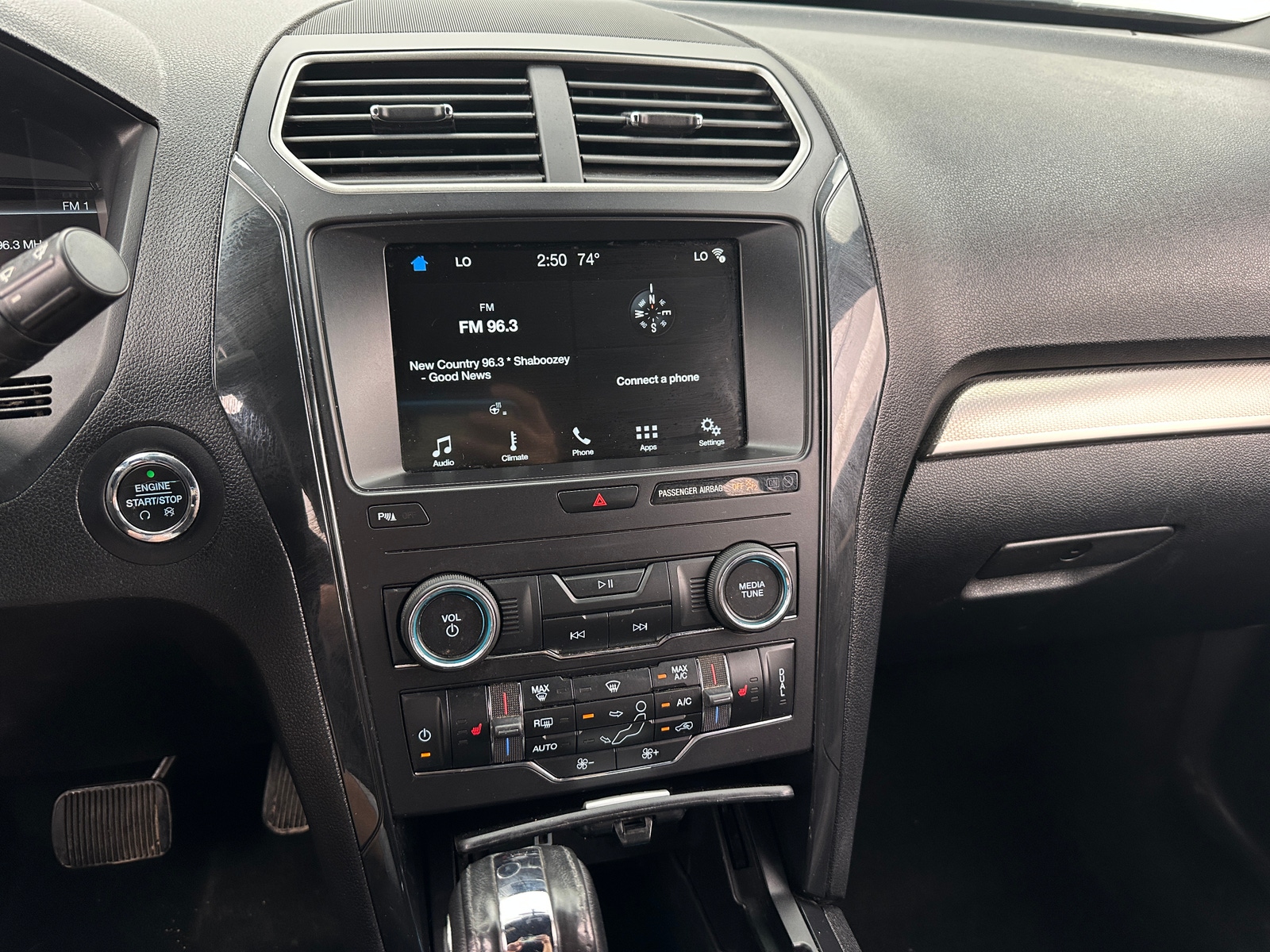 Thumbnail: 2018 Ford Explorer - 3