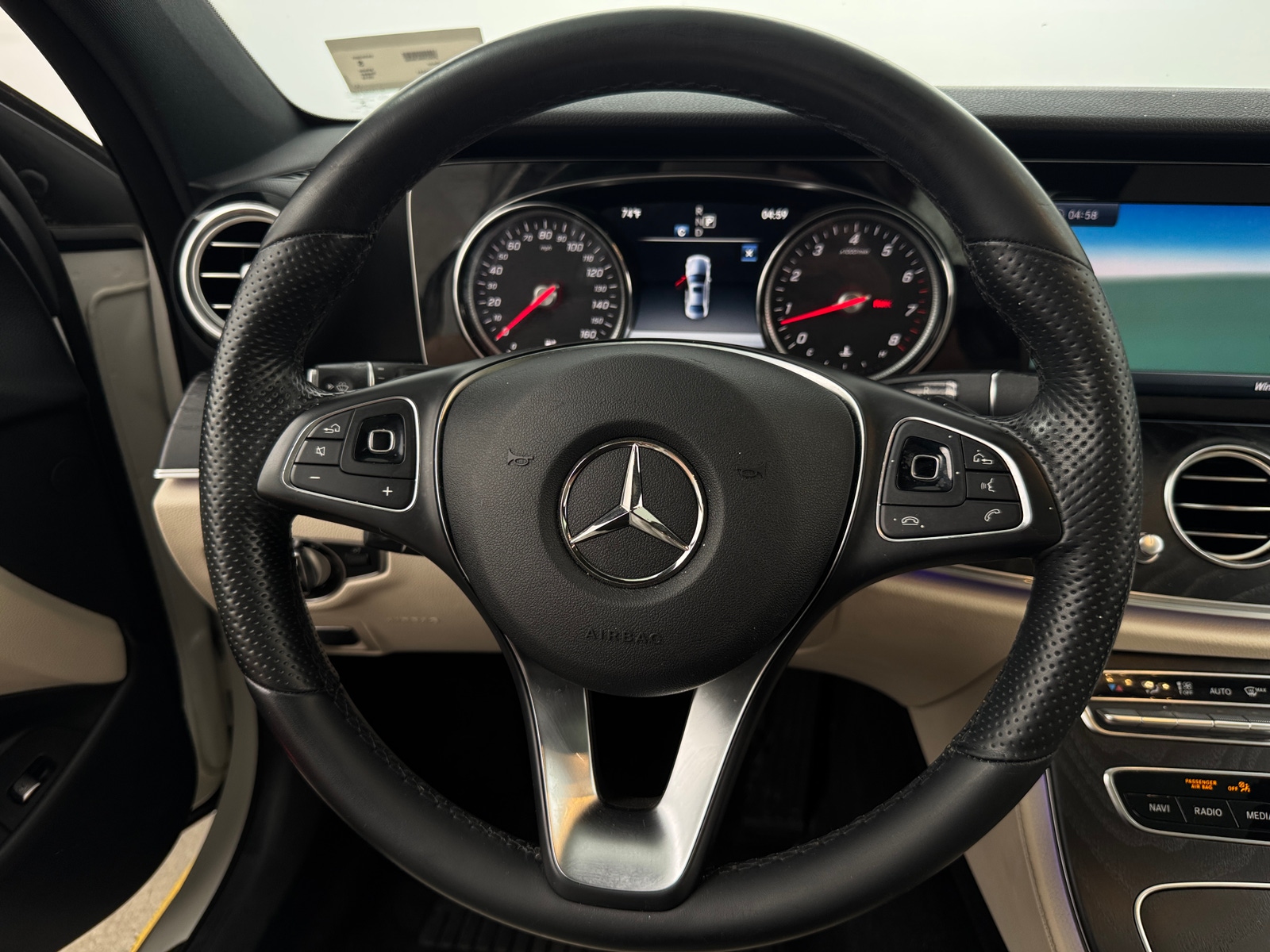 Thumbnail: 2018 Mercedes-Benz E-Class - 4