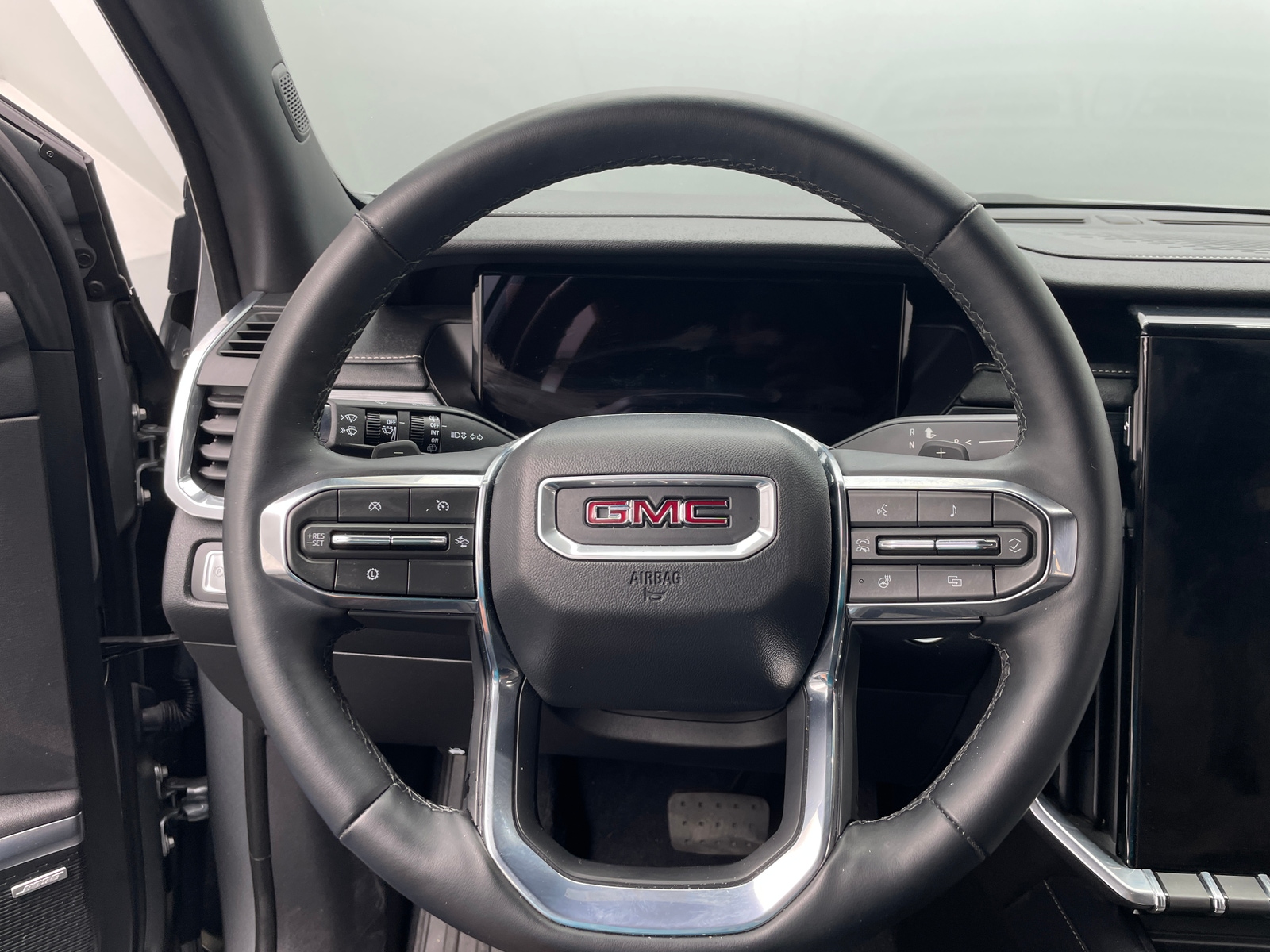 Thumbnail: 2025 GMC Acadia - 5