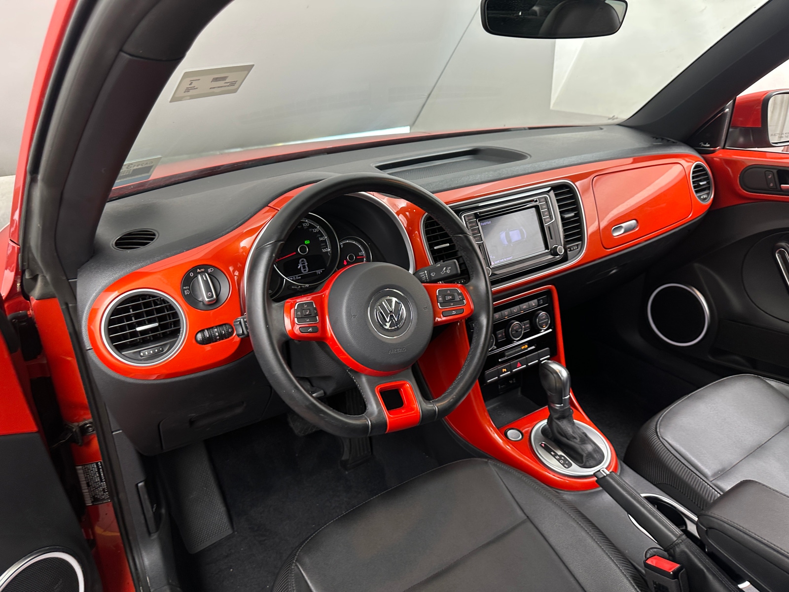 Thumbnail: 2019 Volkswagen Beetle - 3