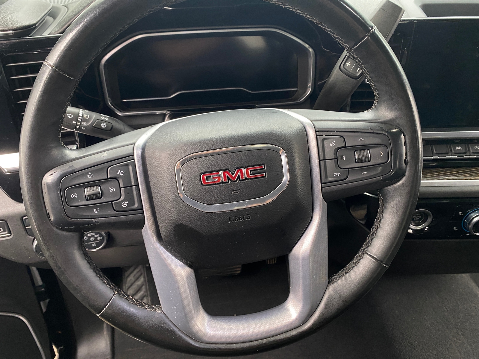 Thumbnail: 2023 GMC Sierra 1500 - 5