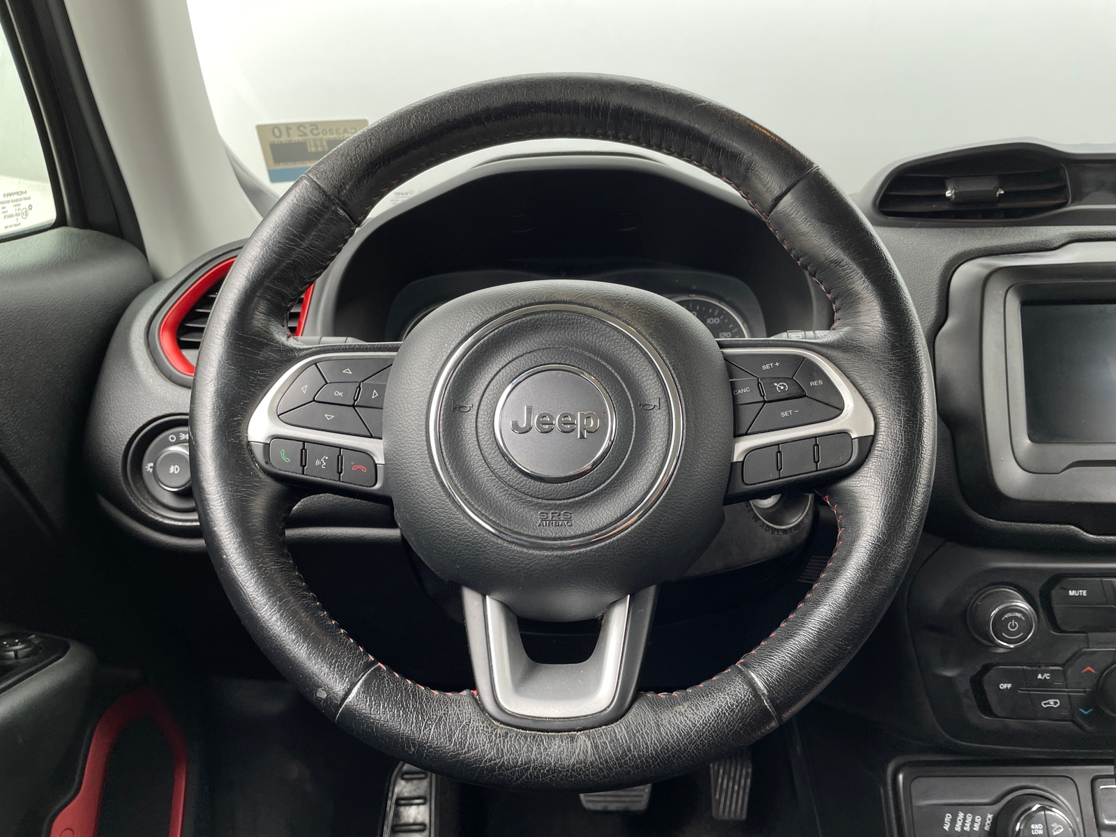Thumbnail: 2020 Jeep Renegade - 5